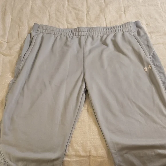 Under Armour Women's Light Gray Active Pantsuit - Picture 7 of 15